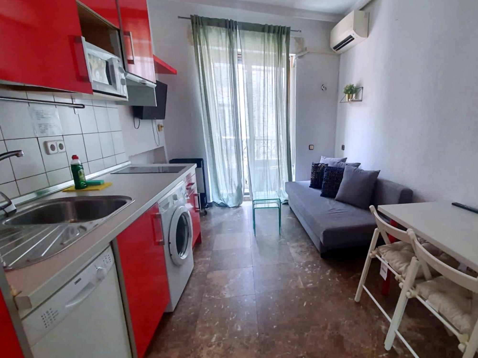 Apartamentos Econostay Fuencarral Madrid Exteriér fotografie